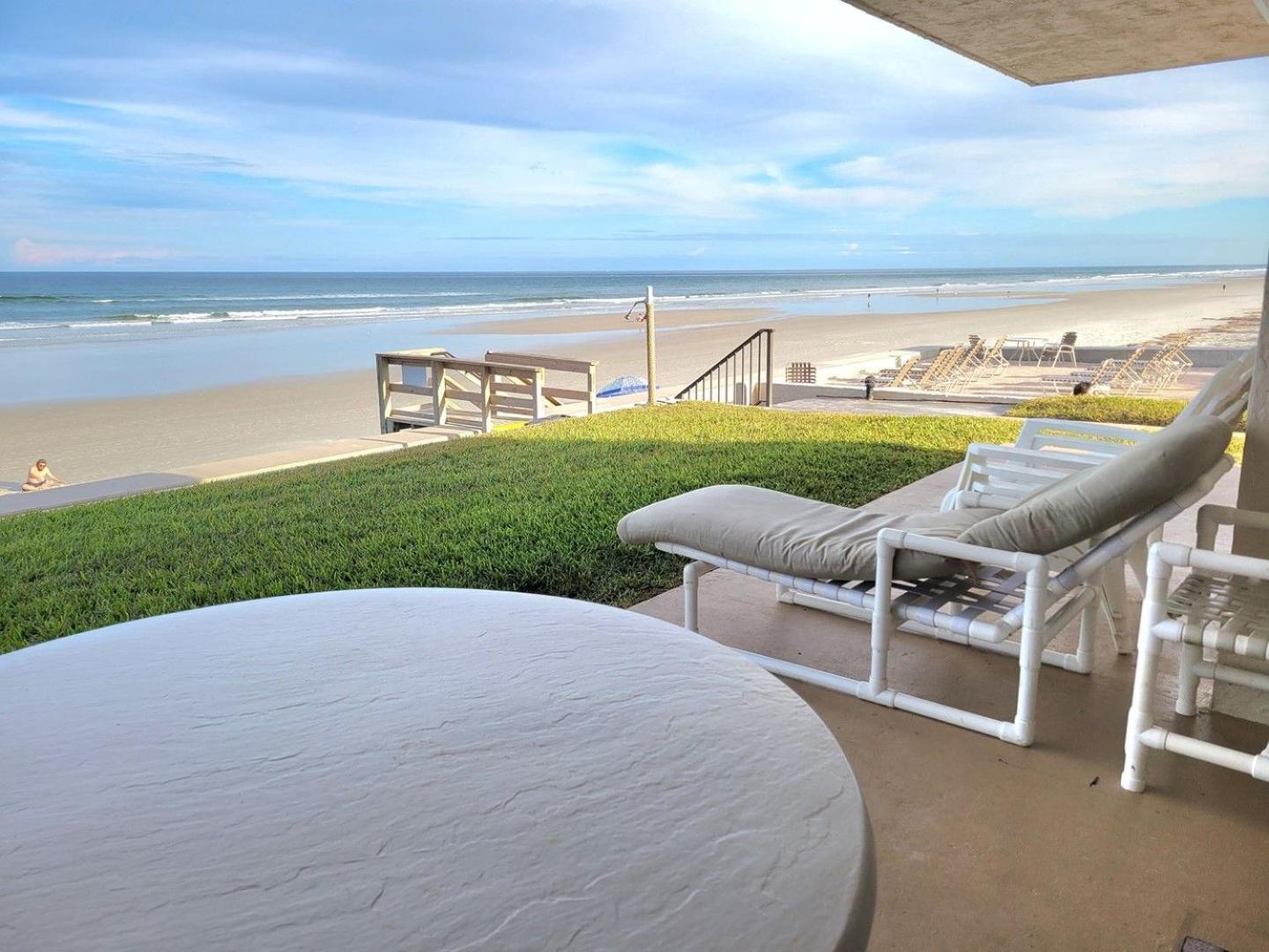 112 - Updated 2/2 Oceanfront Ground Floor Corner ニュー・スマーナ・ビーチ エクステリア 写真